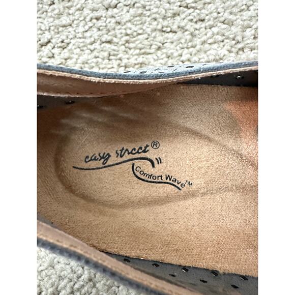 EASY STREET | Gray Athleisure Fresh Slip On Sneakers | Women’s 6.5 - Picture 5 of 7